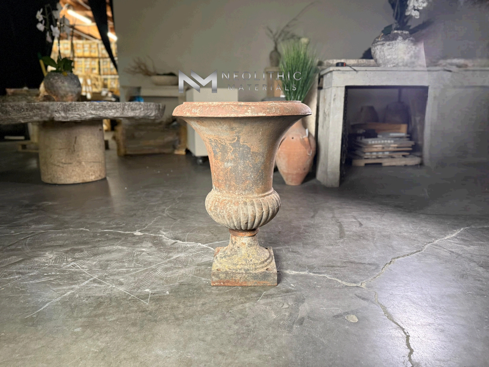 French Antique 19th Century Cast Iron Vase - Image 4